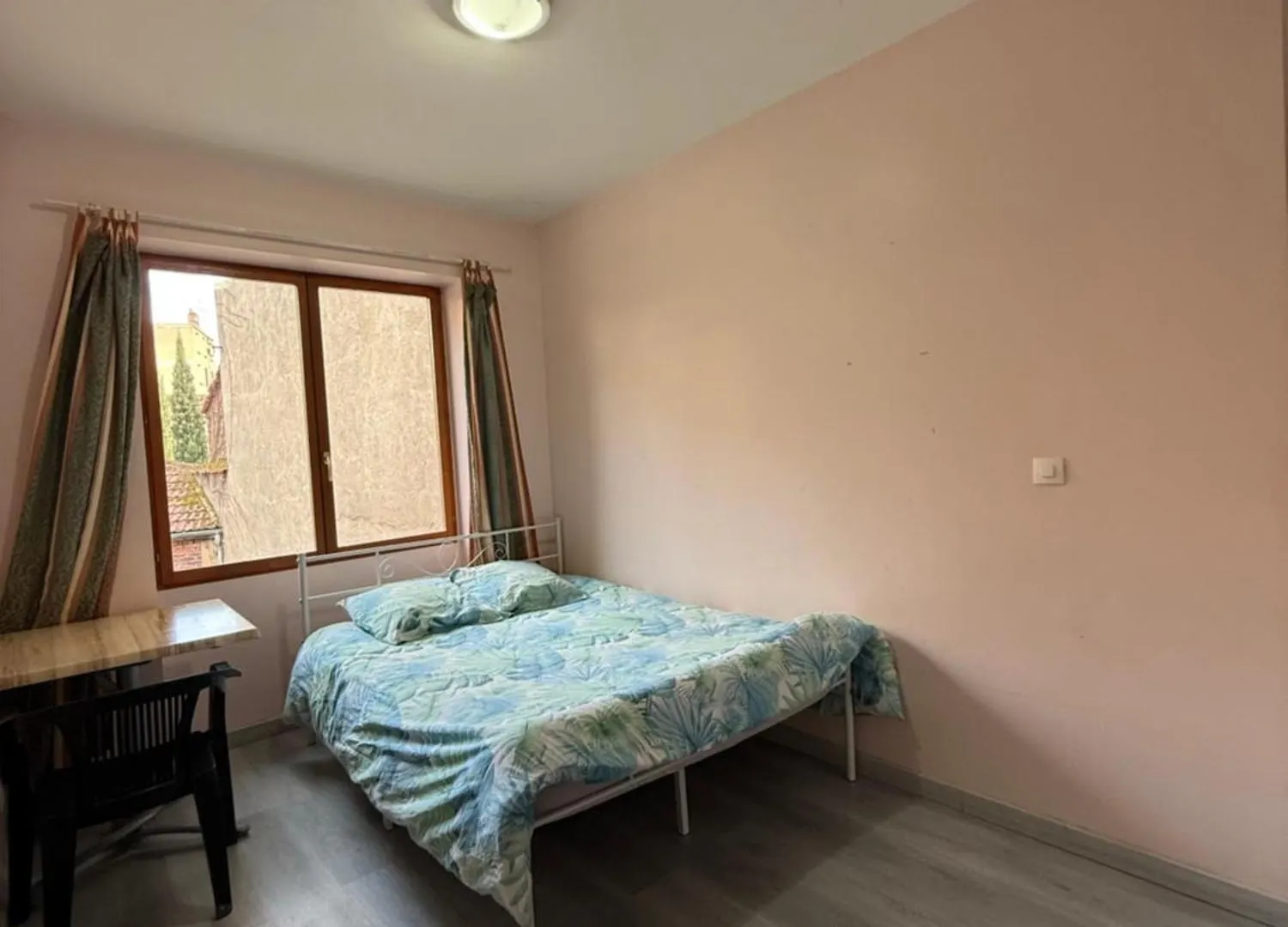 Face A La Gare - Chambre 2 Roanne