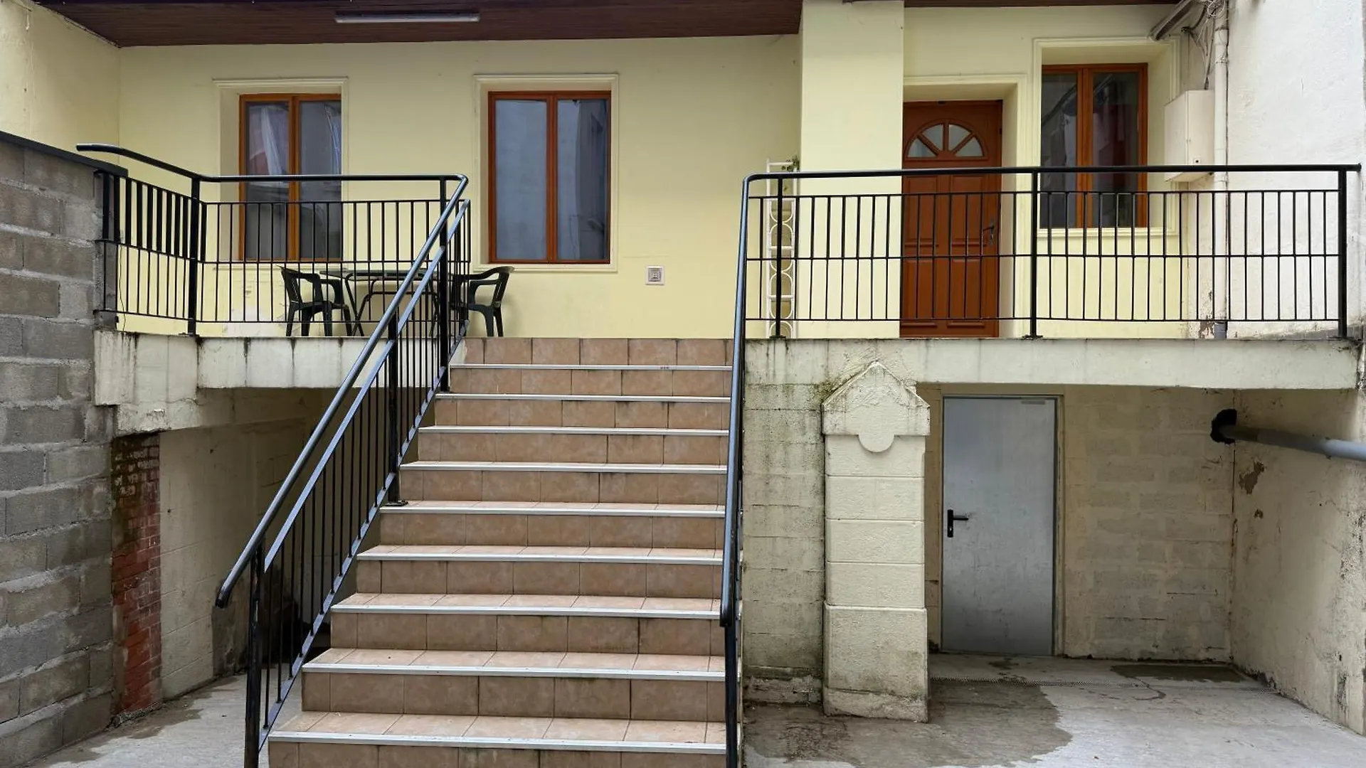 Face A La Gare - Chambre 2 Roanne France
