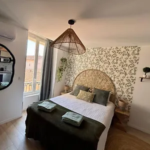 - Le 102 Roanne